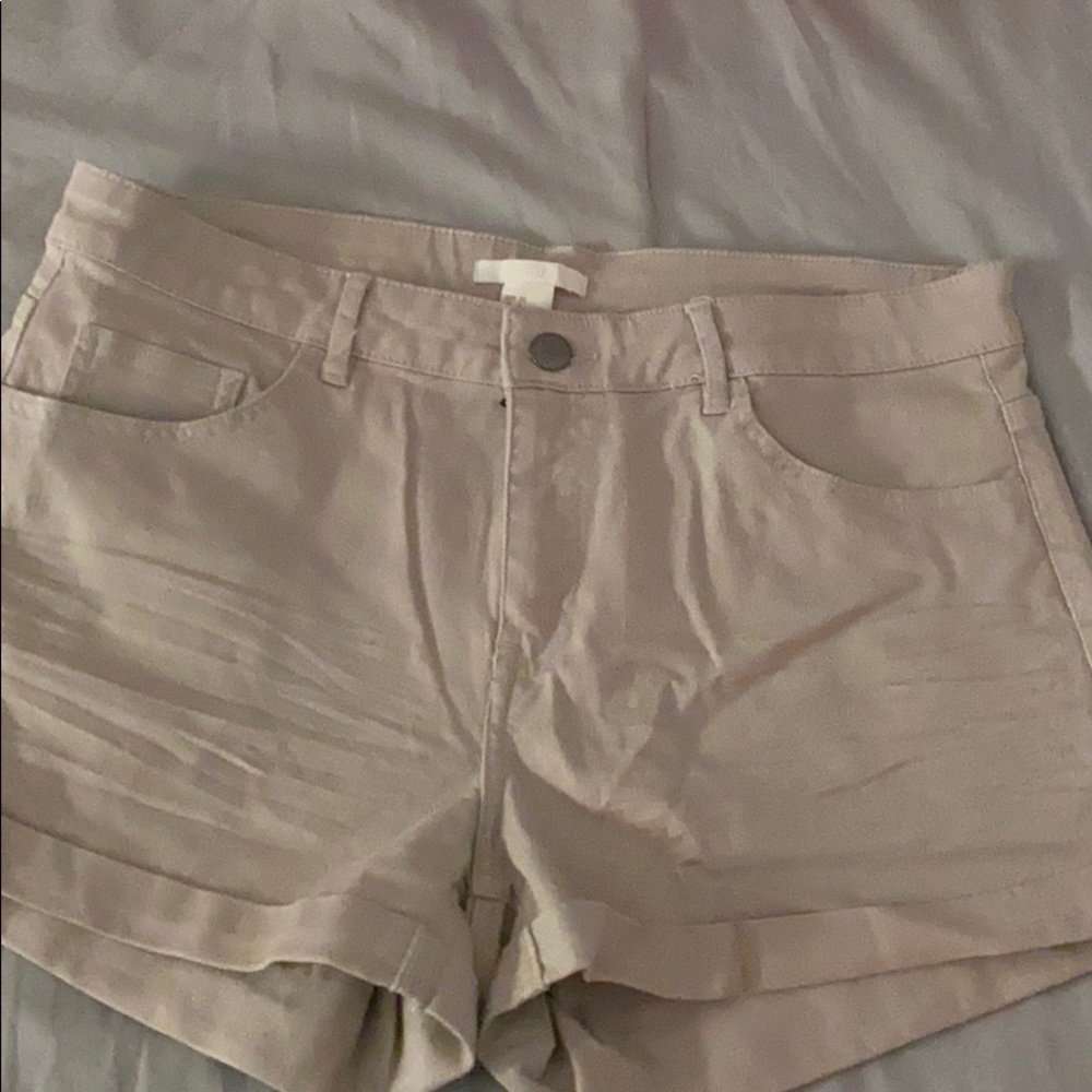 Khaki shorts